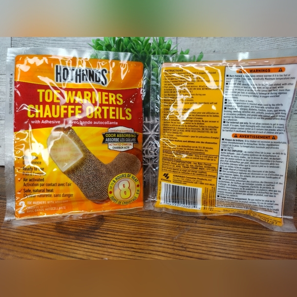 HotHands Toe Warmers - Long Lasting Safe Set Of 2 - Picture 2 of 6